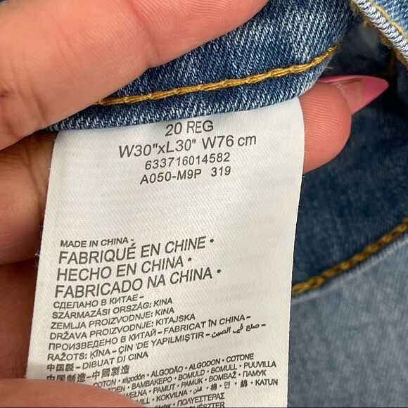 Levi’s 502 Regular Taper Boy’s Straight Leg Distressed Light Wash Denim Jeans 20 - Picture 13 of 17